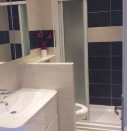 Sur Le Quai De Port Фрежюс